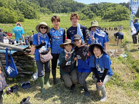 モンテ棚田米の田植え
